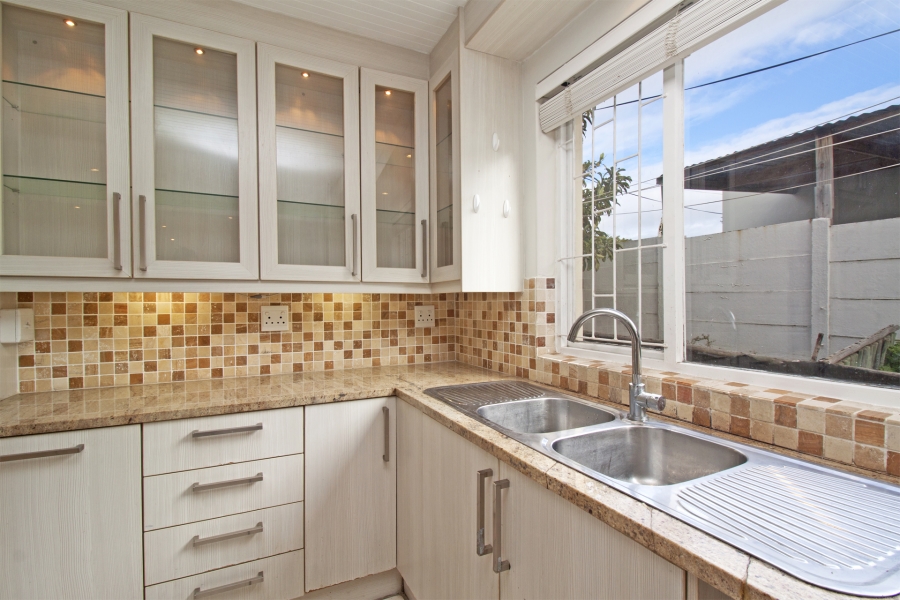 4 Bedroom Property for Sale in Capri Western Cape